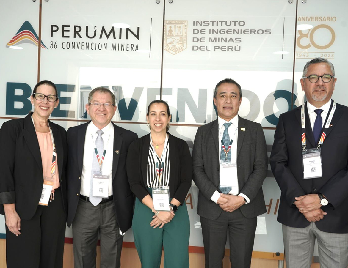 Natalia Valle, Domingo Drago, Jimena Sologuren y Luis Rivera en PERUMIN 36